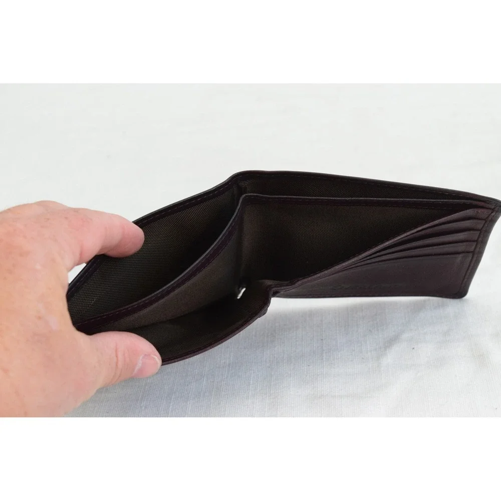 Overland Bifold Wallet OS Brown Leather ID Window Men Classic Accessory
